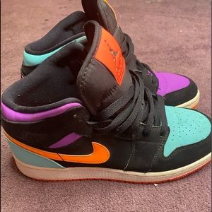 Air Jordan 1 Mid (USED)